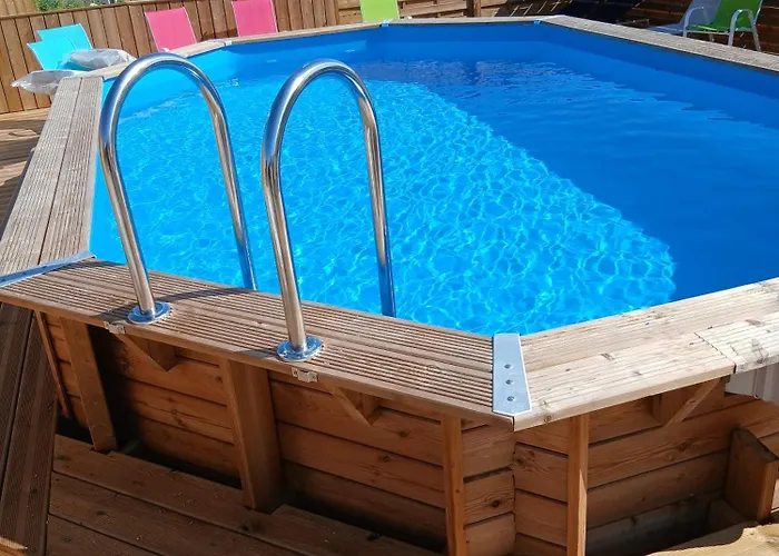 Yourte - Terracotta - Climatisee -les Belles Ouvrieres Horská chata *